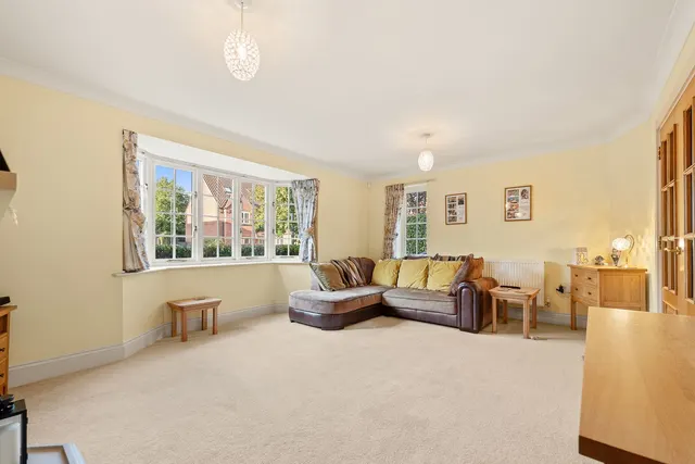 Handford Court, Southwell, NG25, photo 3