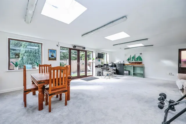 Poplar Avenue, Nottingham, NG5, photo 2