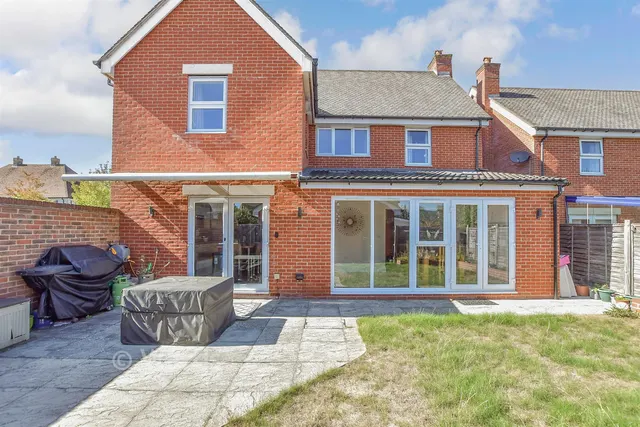 Langley Way, West Malling, ME19, photo 2