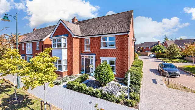 Langley Way, West Malling, ME19, photo 1