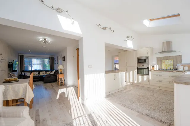 Fleetwood Crescent, Southport, PR9, photo 3