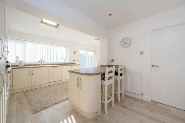 Fleetwood Crescent, Southport, PR9, photo 2