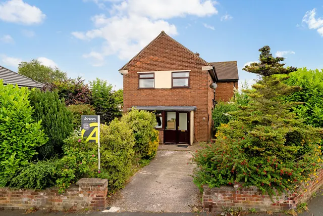 Windsor Grove, Runcorn, Runcorn, WA7 5EN, photo 1