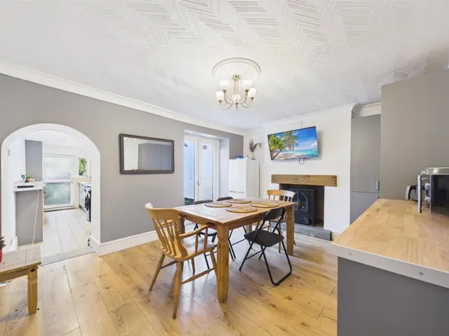 Kingsway Avenue, Kingswood, BS15, photo 2