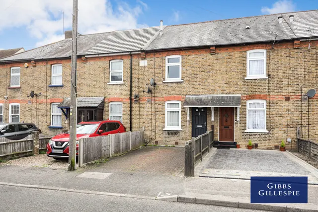 New Road, Uxbridge Fees Apply, UB8, photo 1