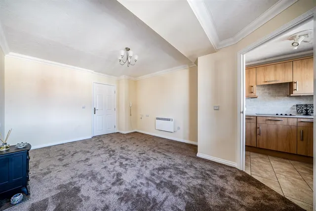 Alverstone Road, Southsea, PO4, photo 3