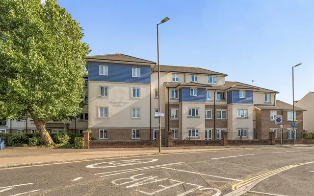 Alverstone Road, Southsea, PO4, photo 1