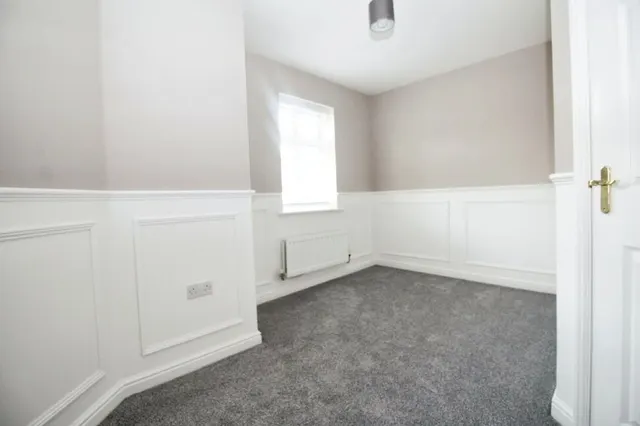 Photo 2 — Park Drive, Leeds, West Yorkshire, LS12