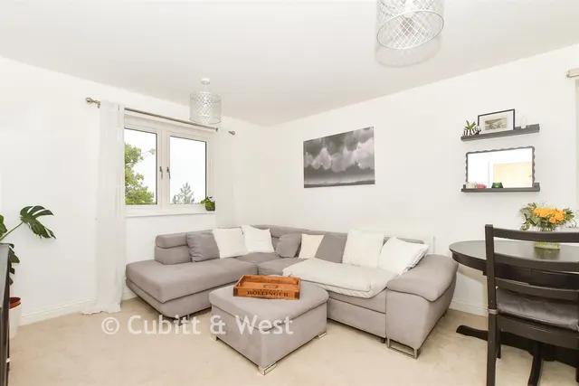 Bailey Place, Crowborough, TN6, photo 3