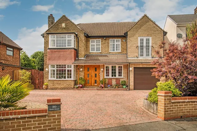Uttoxeter Road, Mickleover, photo 1