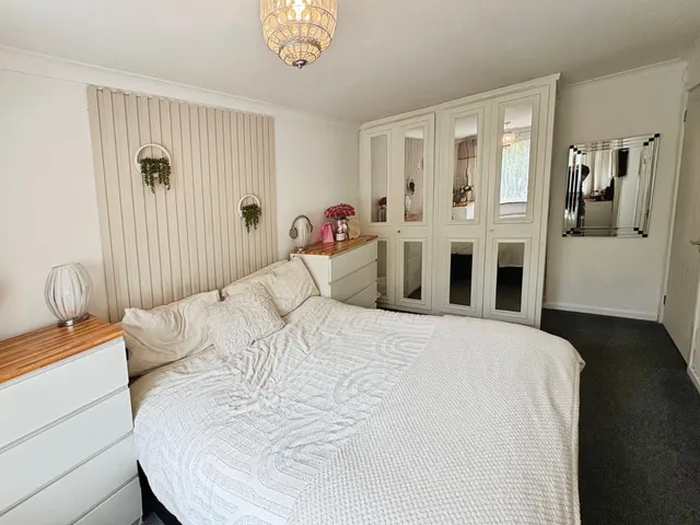 Haxby Place, Sheffield, S13, photo 3