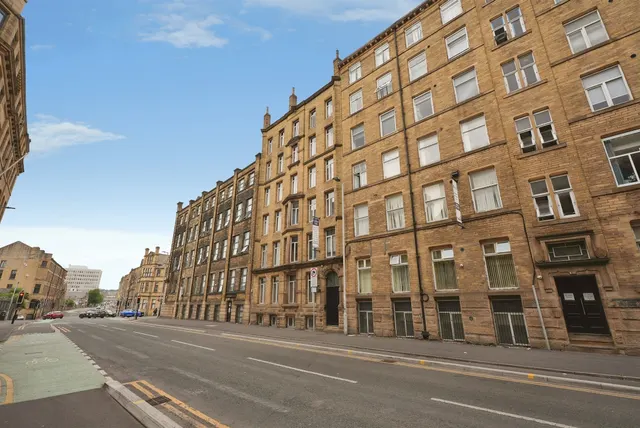 Sunbridge Road, Bradford, photo 1