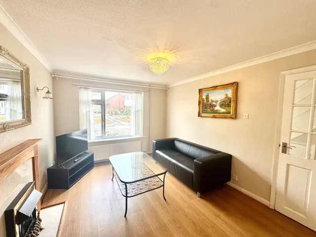 Latimer Drive, Bramcote, NG9, photo 1