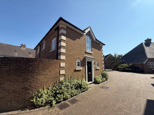Hawkridge Grove, Kings Hill, West Malling, photo 1