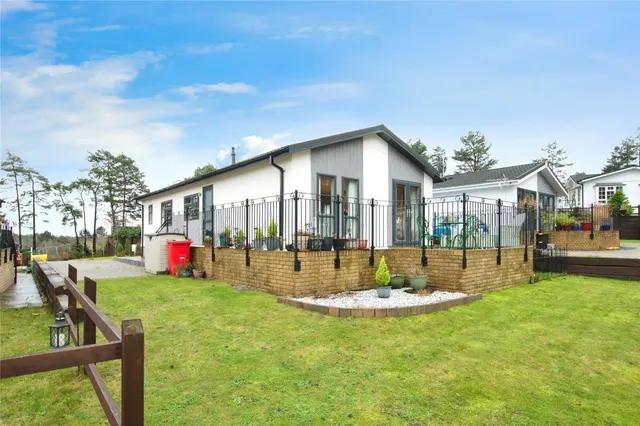 Maple Walk, Ringwood, BH24, photo 1