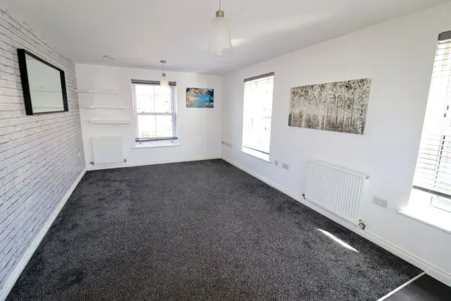 Santa Cruz Avenue, Bletchley, MK3, photo 2