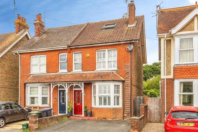 Junction Road, Burgess Hill, photo 1