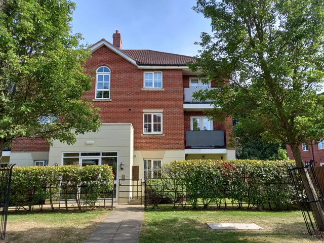 Rubys Walk, Fernwood, NG24, photo 1
