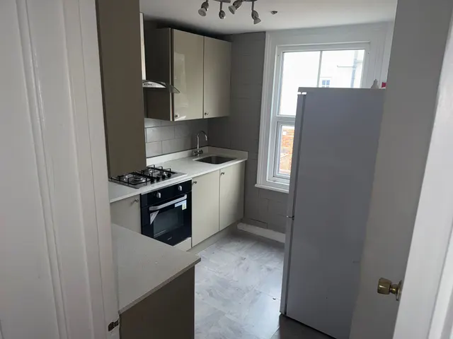 Eastfield Road, Slough, SL1, photo 3