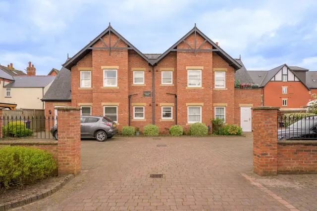 Tattershall Road, LN10, photo 1
