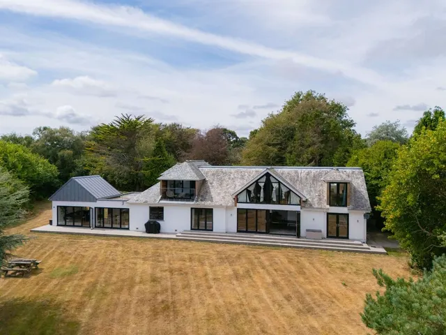 Carlidnack Lane, Mawnan Smith, Falmouth, Cornwall, TR11 5HE, photo 1