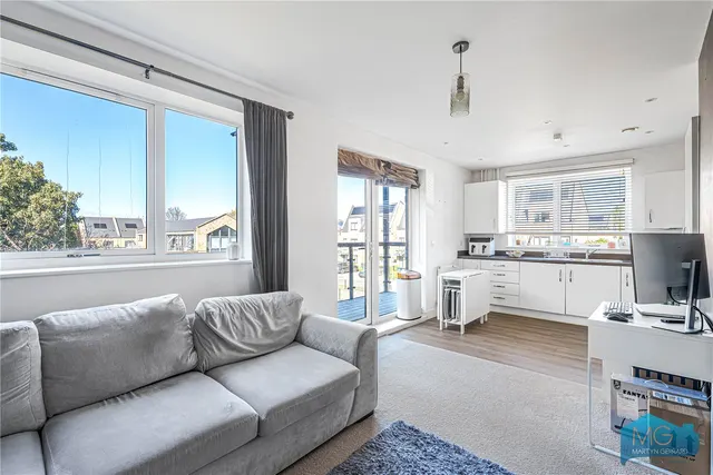 Well Grove, London, N20, photo 3