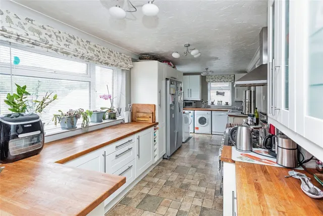 Katrine Place, Bletchley, Milton Keynes, Buckinghamshire, MK2, photo 1