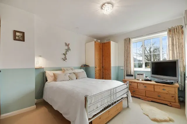 Photo 3 — Parkwood Close Nork, Banstead SM7 1JL