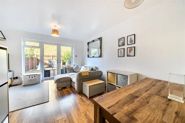 Oak Ridge, West End, GU24, photo 2