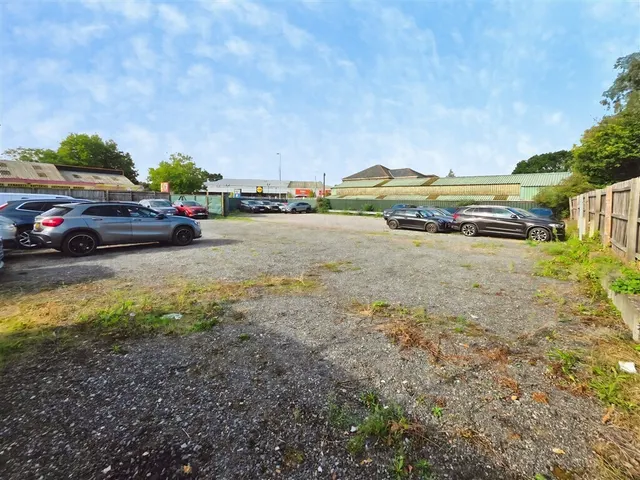Commercial Road, Totton, SO40, photo 2