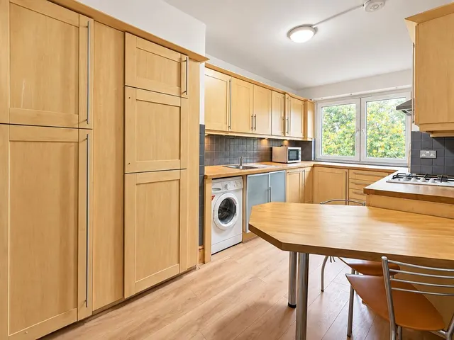 Jamaica Road, London SE16 4SG, photo 1