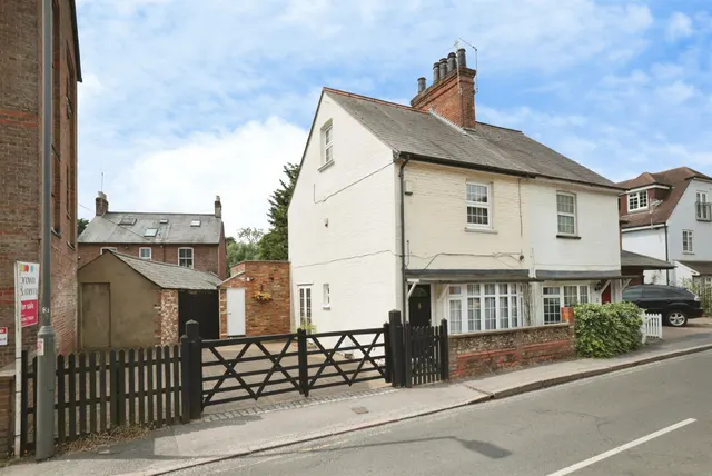Waterside, Chesham, photo 1