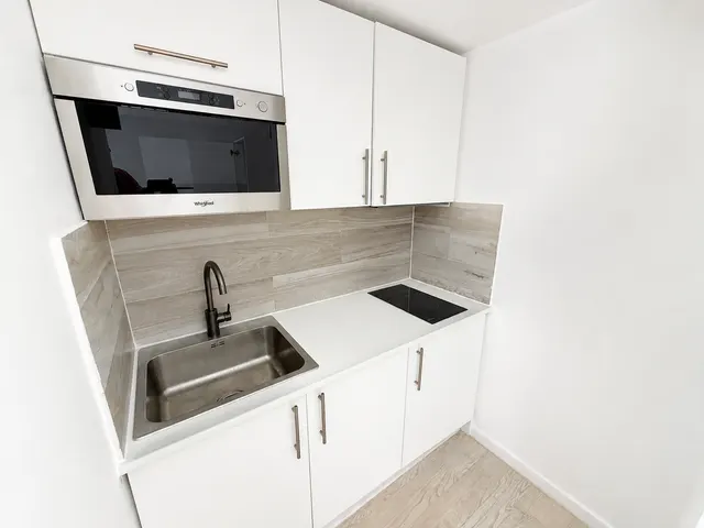 College Road, Harrow, HA1, photo 2