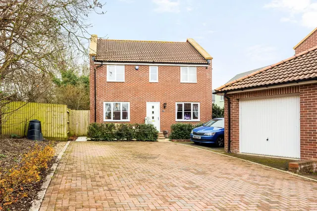 Fossbridge Place, Cheltenham, Gloucestershire, GL52 5BW, photo 1