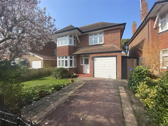 Southview Drive, Worthing, photo 1