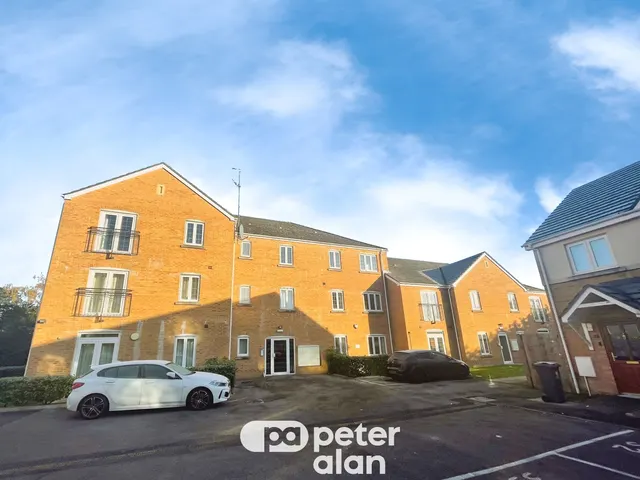 Monkstone Court Cardiff, CF3, photo 1