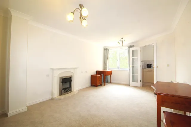 Photo 2 — 2 Leicester Road, Barnet EN5 5FL