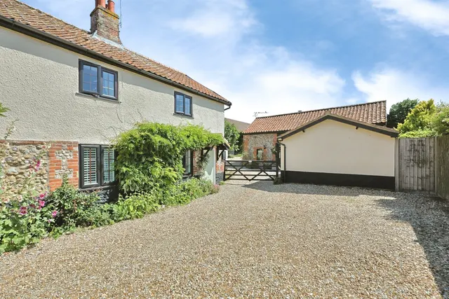 The Street, Sporle, PE32, photo 1
