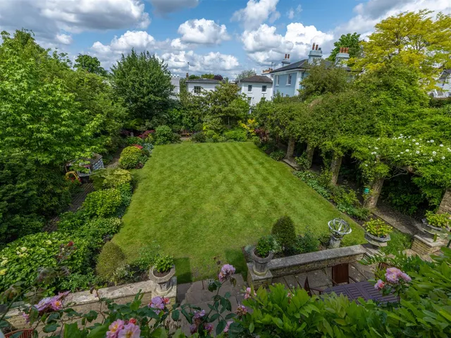 Photo 3 — Marlborough Place, St John's Wood, London, NW8 0PD