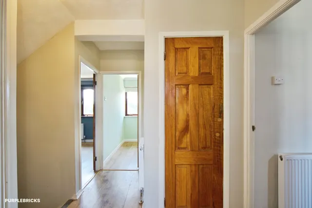 Taunton Road, Romford, RM3, photo 3