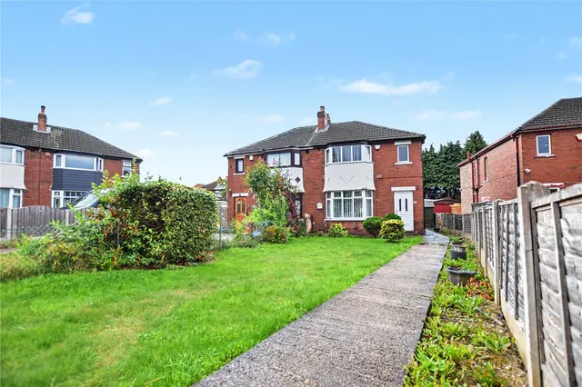 Whitebridge Avenue, Leeds, LS9, photo 1