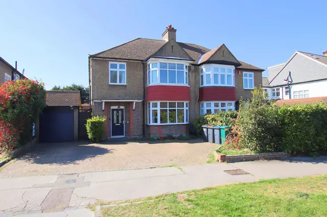Shirley Avenue, Croydon, Croydon, CR0 8SH, photo 1