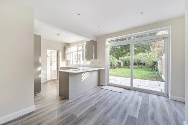 Mead Way, Bromley, photo 3