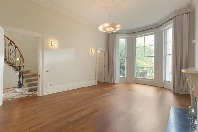 Russell Road, London, W14, photo 1