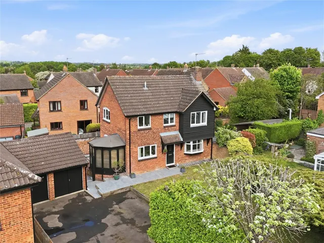 with 4 bedrooms in Bishop's Stortford, CM23, photo 1
