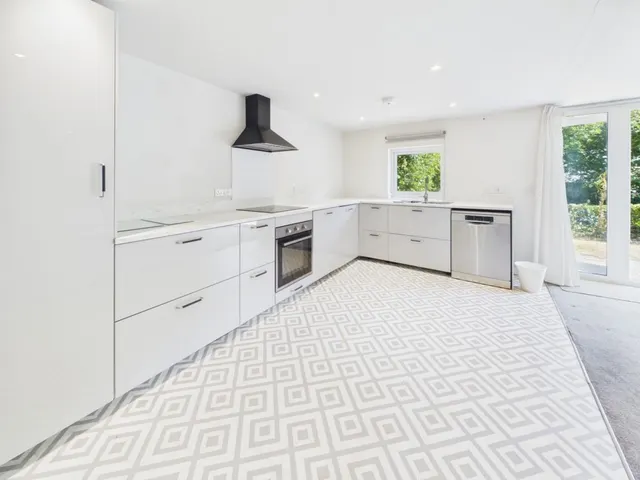 Brook Street, Tavistock, PL19, photo 2