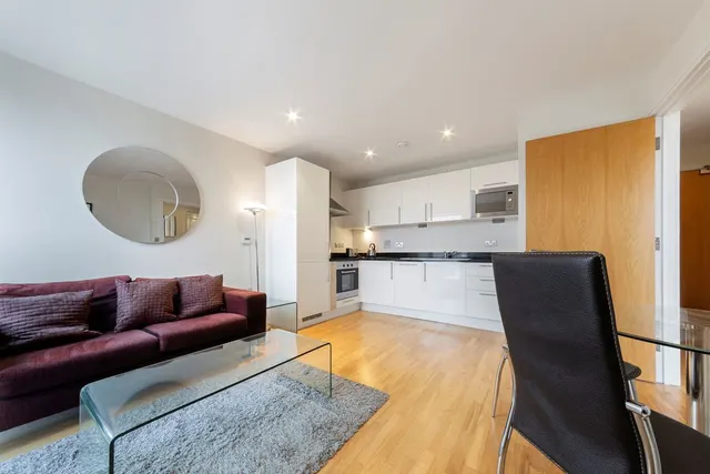 Denison House, London, photo 1