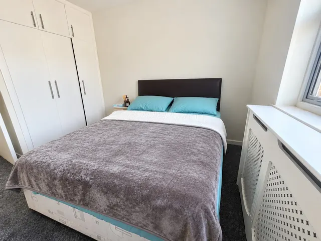 2 bedroom flat, Shared House Bil