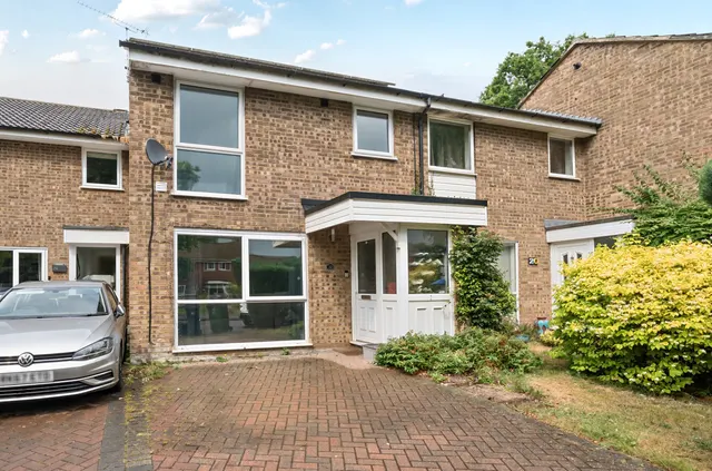 Dawsmere Close, Camberley, Surrey, GU15 1SH, photo 1