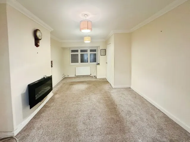 Photo 2 — Ruthin Avenue, Middleton, Greater Manchester